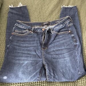 Judy Blue Dark Blue Ankle Jeans